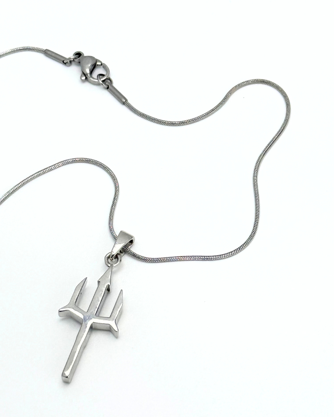 TRIDENT PENDANT