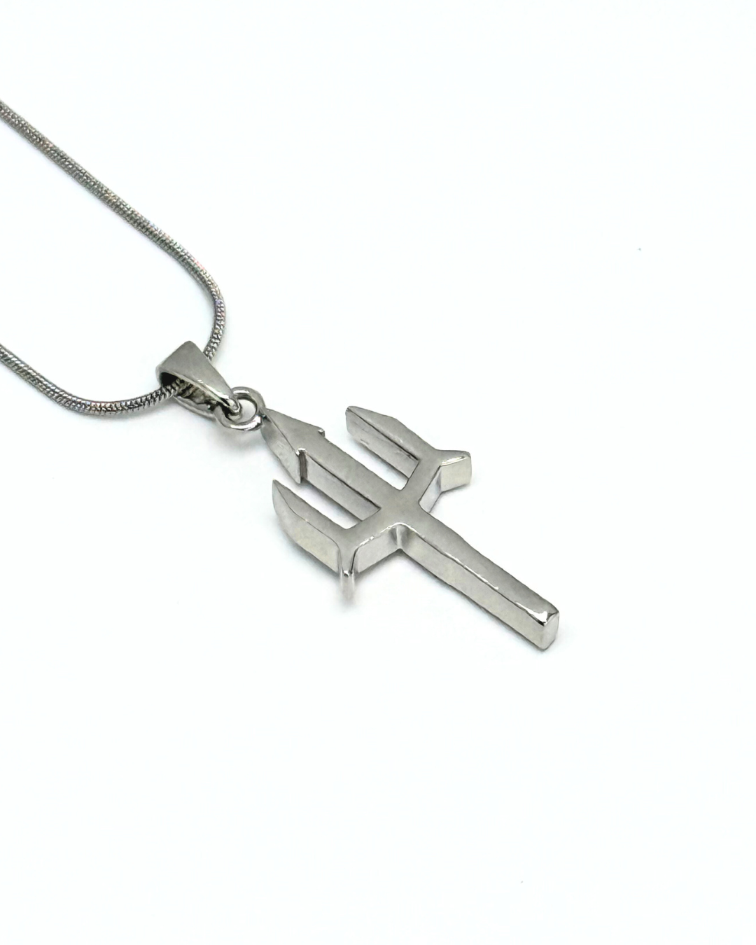 TRIDENT PENDANT