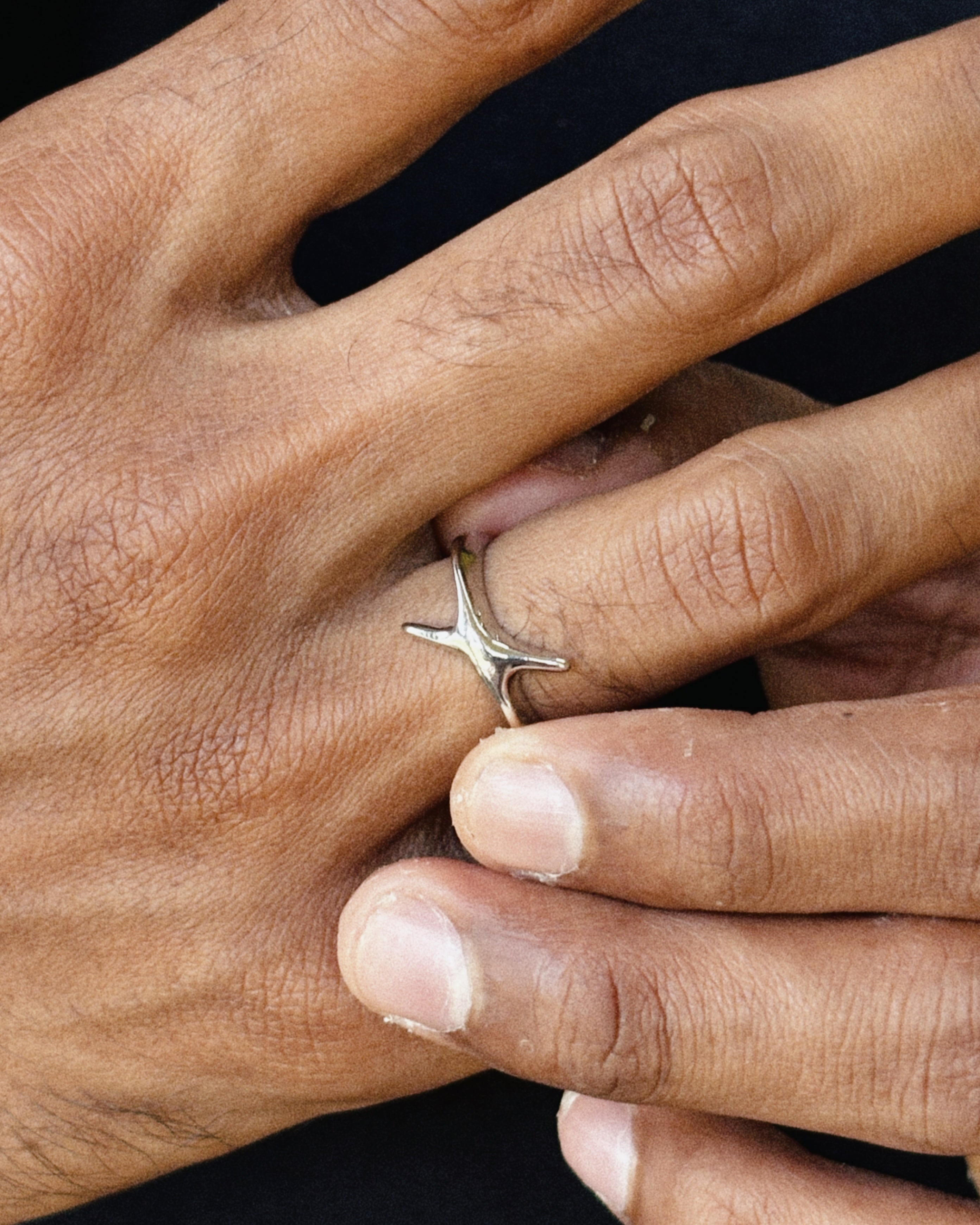 STAR SLASH ADJUSTABLE RING