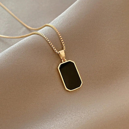 Stylish Metallic Western Black Pendant Necklace