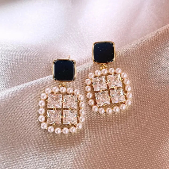 Premium Pearl and Crystal Earring